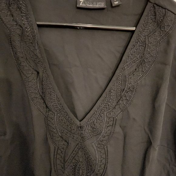 7 Avenue New York & Company  Women's Size Medium (WS08) - Picture 2 of 4